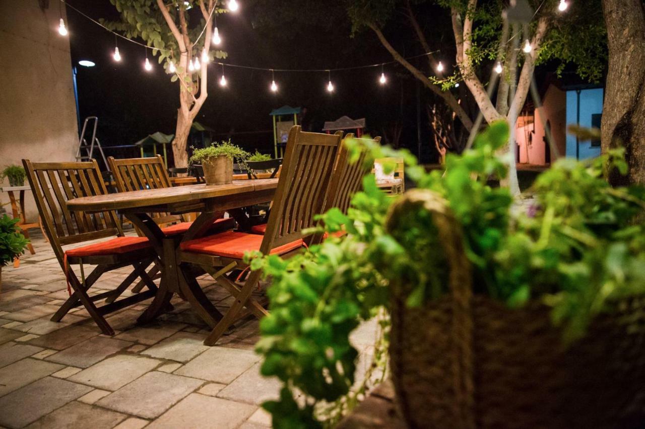 The Iskemleci Guest House Nikosia Bagian luar foto