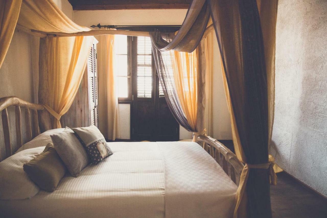 The Iskemleci Guest House Nikosia Bagian luar foto