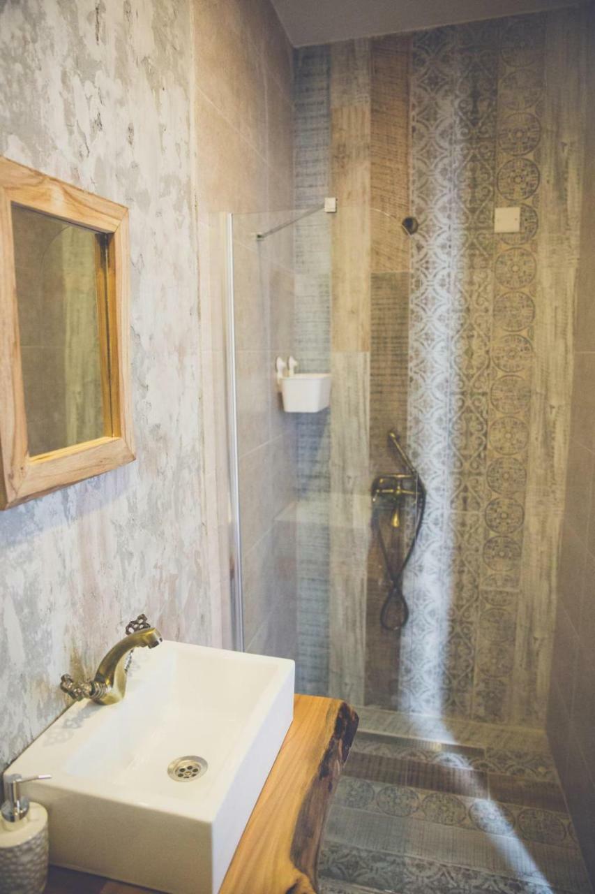 The Iskemleci Guest House Nikosia Bagian luar foto