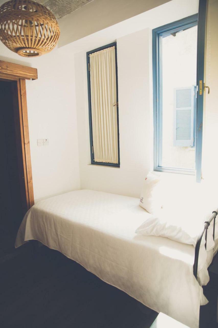 The Iskemleci Guest House Nikosia Bagian luar foto