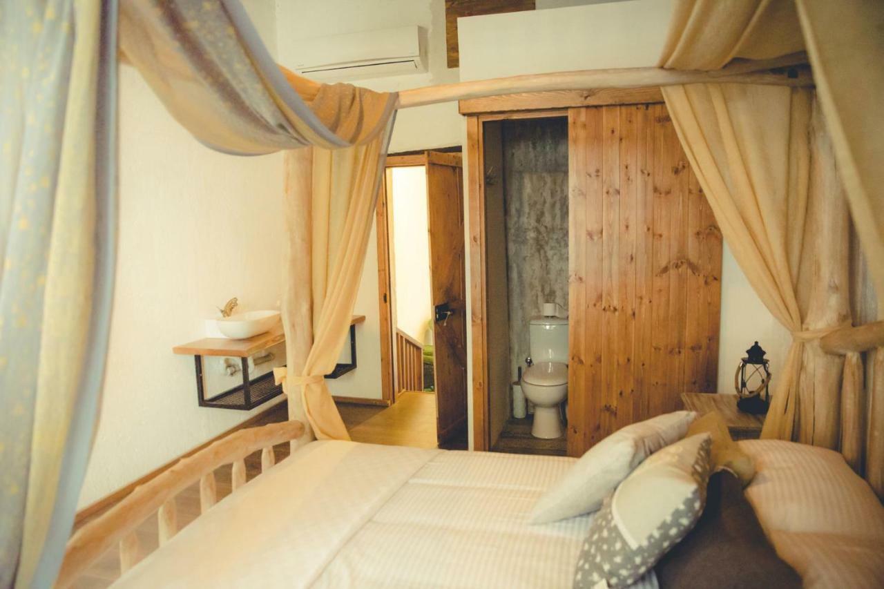 The Iskemleci Guest House Nikosia Bagian luar foto