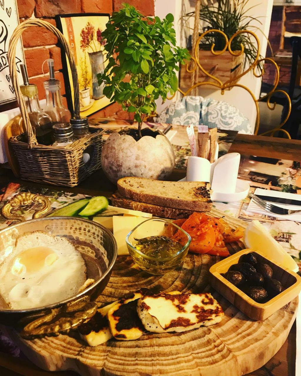 The Iskemleci Guest House Nikosia Bagian luar foto